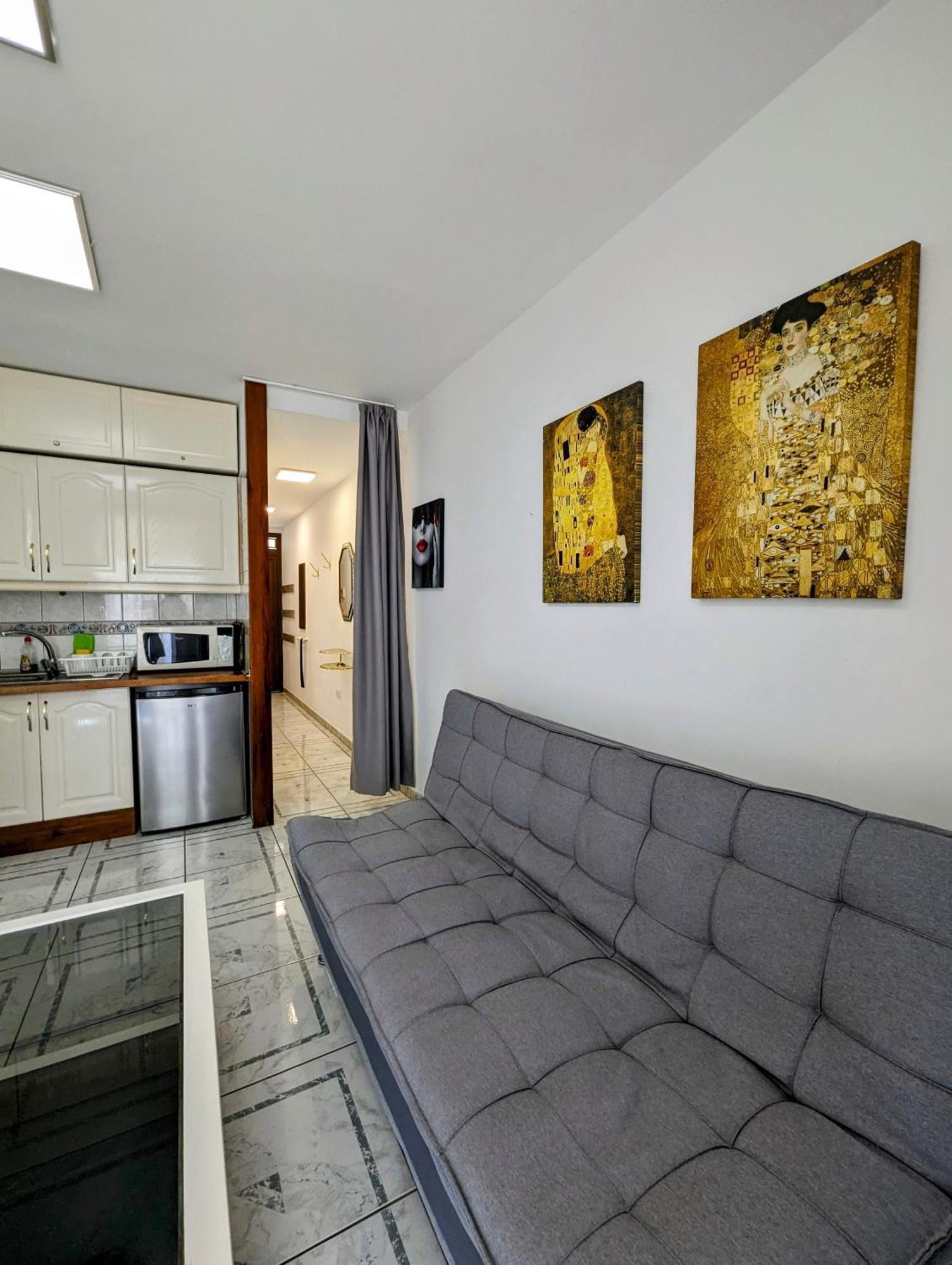 In Americas With Ocean View Apartment *